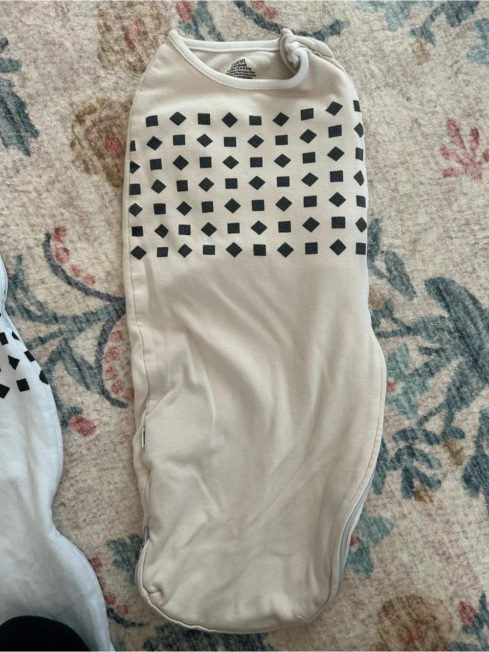 Bundle of 8 Nanit Swaddles, Onesie and Breathing Band